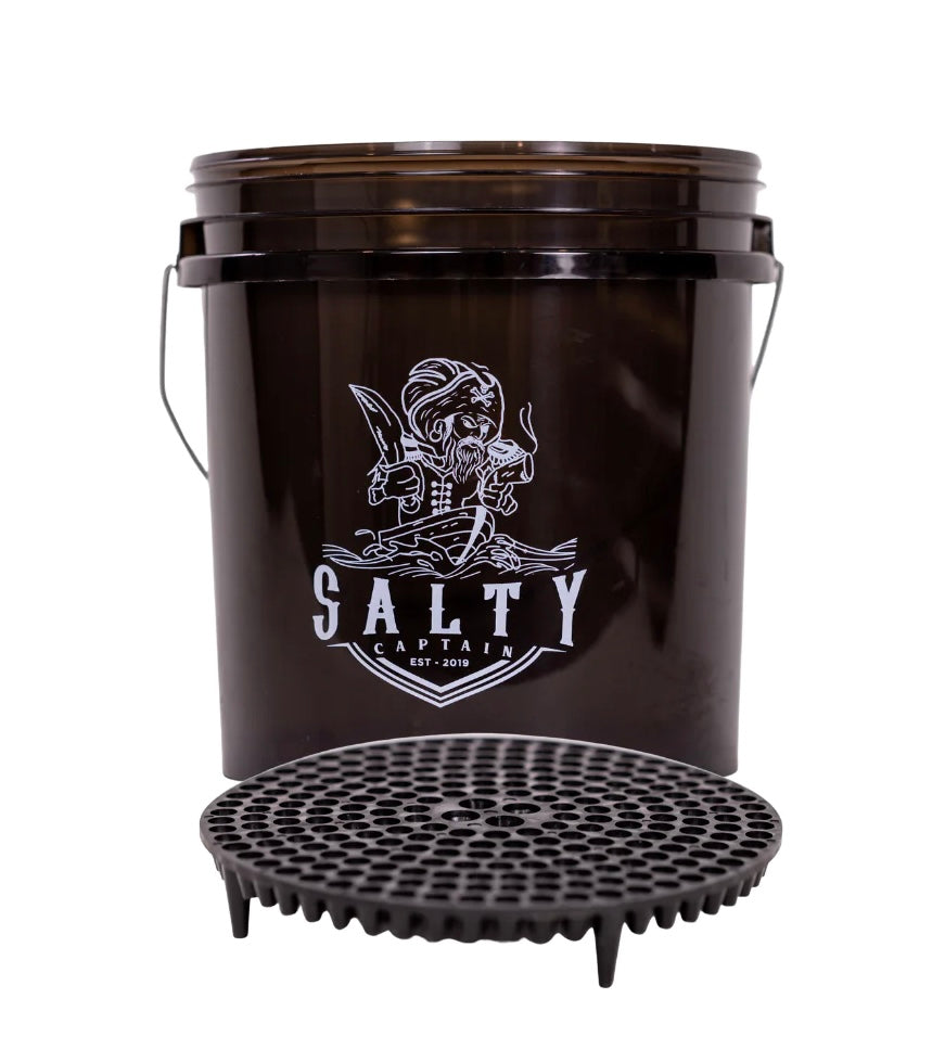 Salty Captain 15L Bucket & Dirt Trap